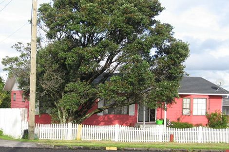 Photo of property in 1/100 Bradbury Road, Botany Downs, Auckland, 2010