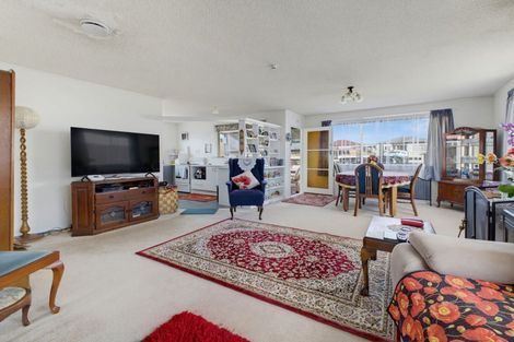 Photo of property in 84 Broadway, Stratford, 4332