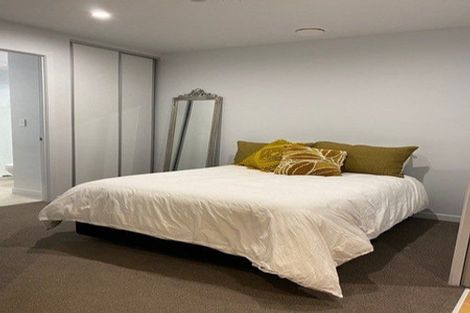 Photo of property in Frank Sargeson Apts, 5/74g Anzac Street, Takapuna, Auckland, 0622