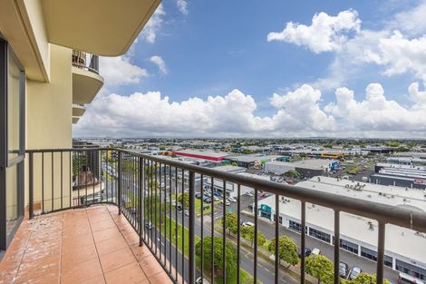 Photo of property in The Rennaissance, 9d/18 Ronwood Avenue, Manukau, Auckland, 2104