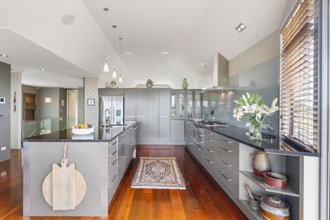 Photo of property in 13 Maritime Terrace, Birkenhead, Auckland, 0626