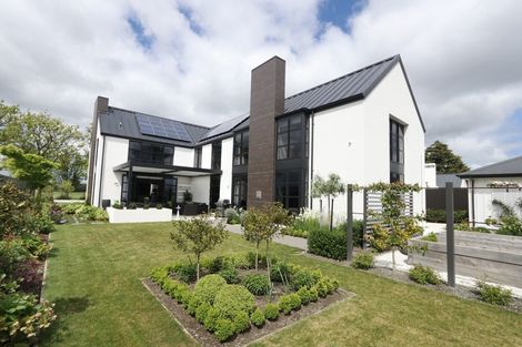 Photo of property in 99 Oak Grove, Ashburton, 7700