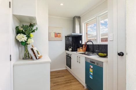 Photo of property in 2/69 Coronation Road, Papatoetoe, Auckland, 2025