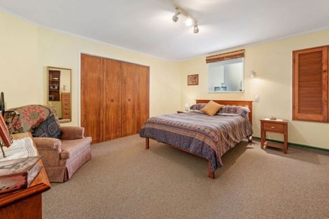 Photo of property in 31 Dowling Grove, Silverstream, Upper Hutt, 5019