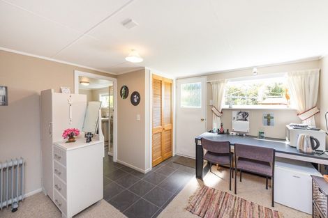 Photo of property in 15 Pirinoa Street, Feilding, 4702