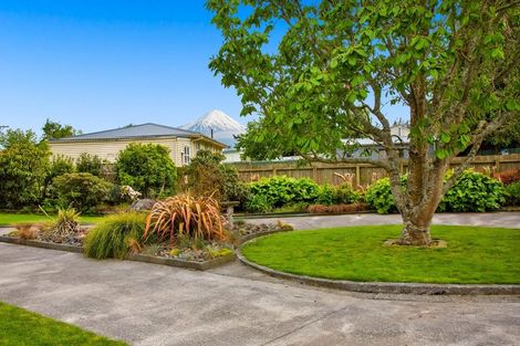 Photo of property in 4 Riverside, Kaponga, Hawera, 4679