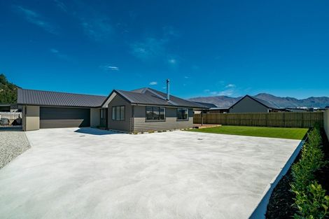 Photo of property in 6 Toru Street, Albert Town, 9305