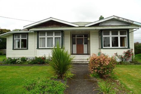 Photo of property in 2 Weraroa Road, Levin, 5510