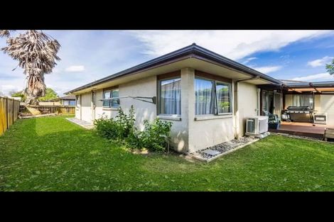 Photo of property in 52 Foxlaw Street, Randwick Park, Auckland, 2105