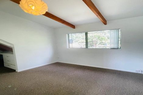 Photo of property in 108 Seaview Road, Glenfield, Auckland, 0629