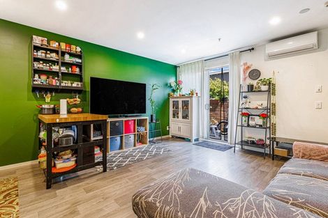 Photo of property in 2/160c Hobsonville Point Road, Hobsonville, Auckland, 0616