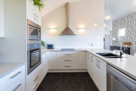 Photo of property in 15 Gunns Crescent, Cashmere, Christchurch, 8022