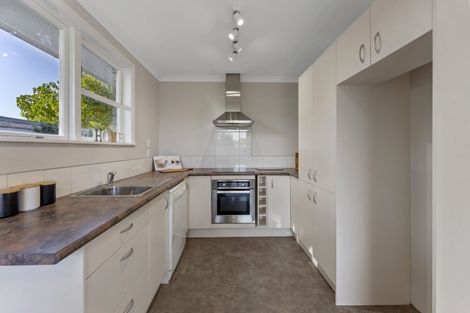 Photo of property in 16b Cruickshank Road, Clouston Park, Upper Hutt, 5018