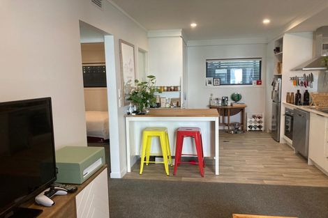 Photo of property in 2/16d Constable Street, Newtown, Wellington, 6021