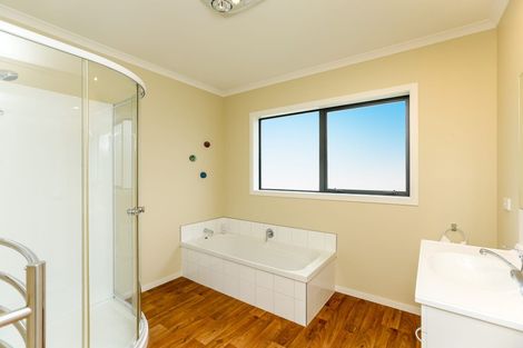Photo of property in 12 Kororako Grove, Whalers Gate, New Plymouth, 4310