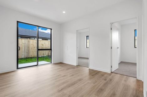 Photo of property in 8 Bathurst Crescent, Pokeno, 2402