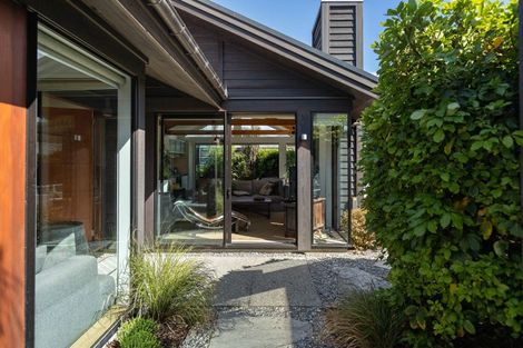 Photo of property in 34 Rannoch Drive, Jacks Point, Queenstown, 9371