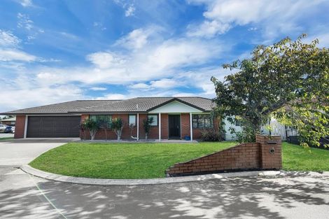 Photo of property in 26 Magnolia Drive, Waiuku, 2123