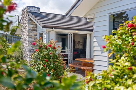 Photo of property in 23 Petrel Close, Paraparaumu Beach, Paraparaumu, 5032
