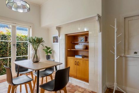 Photo of property in 39 Muir Avenue, Mangere Bridge, Auckland, 2022