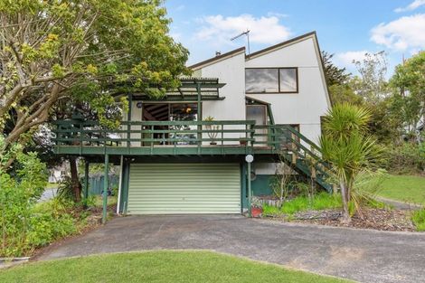 Photo of property in 2 Lingham Crescent, Torbay, Auckland, 0630