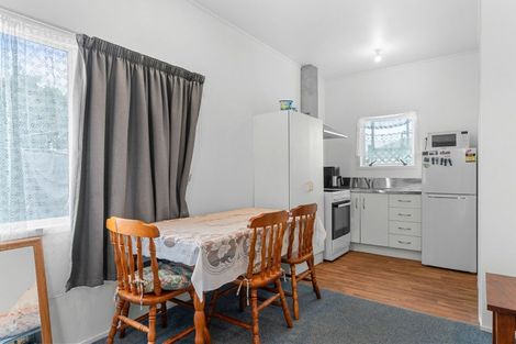 Photo of property in 59c One Tree Point Road, One Tree Point, 0118