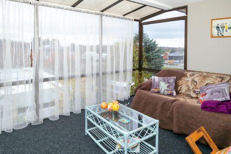 Photo of property in 2 Manse Street, Pleasant Point, 7903