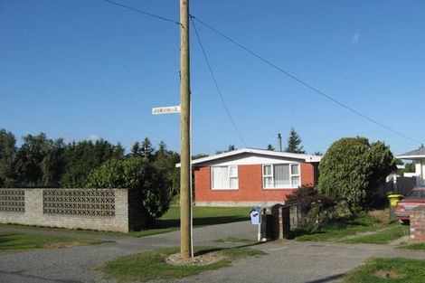 Photo of property in 16 Jackson Street, Darfield, 7510