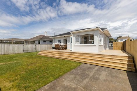 Photo of property in 319 Carrington Street, Vogeltown, New Plymouth, 4310