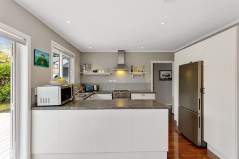 Photo of property in 14 Millbrook Road, Henderson, Auckland, 0612