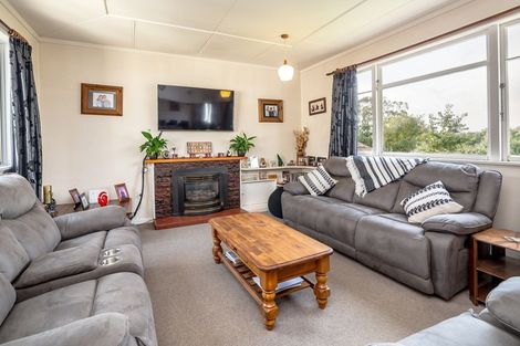 Photo of property in 5 Allan Street, Dannevirke, 4930