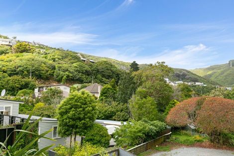 Photo of property in 27 Hathaway Avenue, Karori, Wellington, 6012