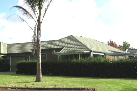 Photo of property in 4 Glenarden Way, Ranui, Auckland, 0612