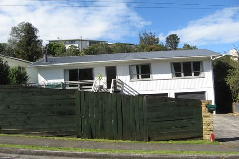 Photo of property in 28 Memorial Drive, Parahaki, Whangarei, 0112