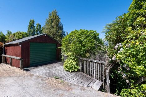 Photo of property in 33 Spencer Road, Lake Tarawera, Rotorua, 3076