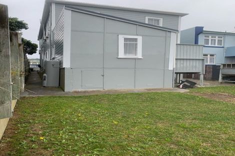 Photo of property in 33 Constable Street, Newtown, Wellington, 6021