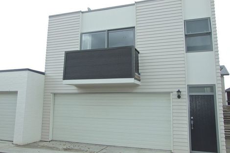 Photo of property in 23 Phar Lap Crescent, Takanini, 2112