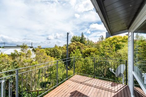 Photo of property in 29 Busby Hill, Havelock North, 4130