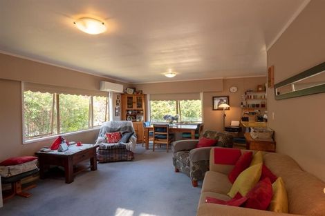 Photo of property in 17 School Road, Riverhead, 0820