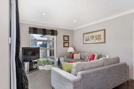 Photo of property in 16 Glenmonarch Place, Pyes Pa, Tauranga, 3112