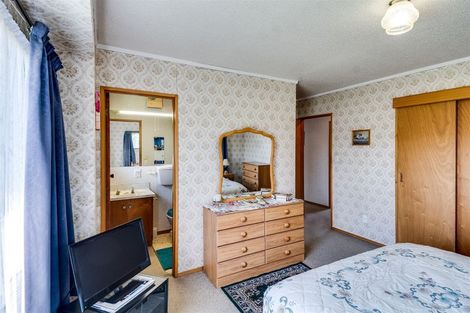 Photo of property in 56 Townshend Crescent, Greenmeadows, Napier, 4112