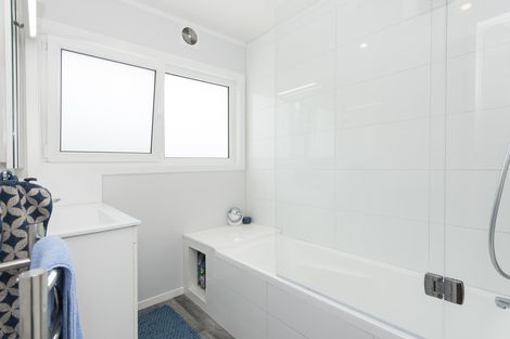 Photo of property in 3/175 Birkenhead Avenue, Birkenhead, Auckland, 0626