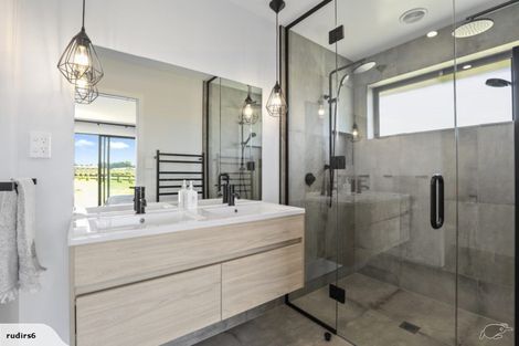 Photo of property in 8 Margot Lane, Matangi, Hamilton, 3283