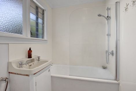 Photo of property in 49 Fox Street, Opunake, 4616