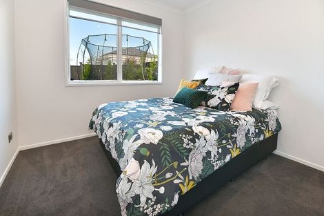 Photo of property in 27 Cilliers Drive, Silverdale, 0932