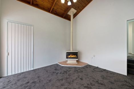 Photo of property in 64b Pleasant Road, Glen Eden, Auckland, 0602