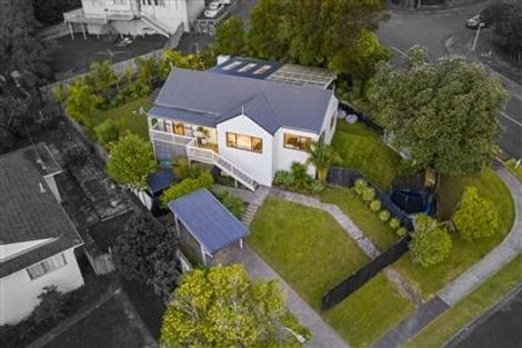 Photo of property in 2 Redwing Street, Browns Bay, Auckland, 0630