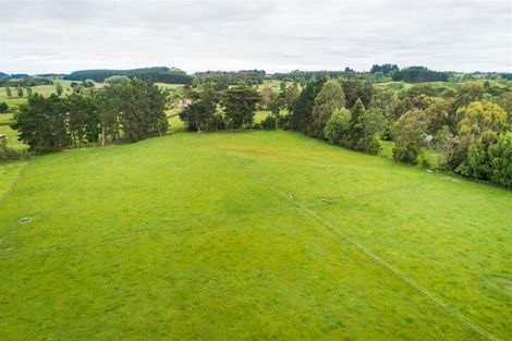 Photo of property in 130 Parewanui Road, Bulls, 4894