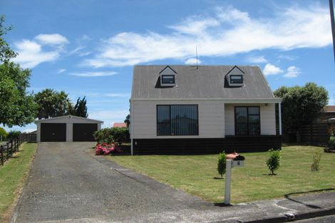 Photo of property in 7a Litchfield Place, Clarks Beach, 2122