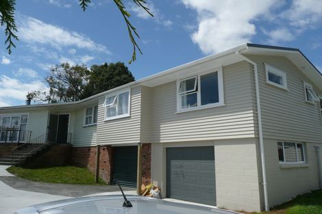 Photo of property in 40 Kingdale Road, Henderson, Auckland, 0610